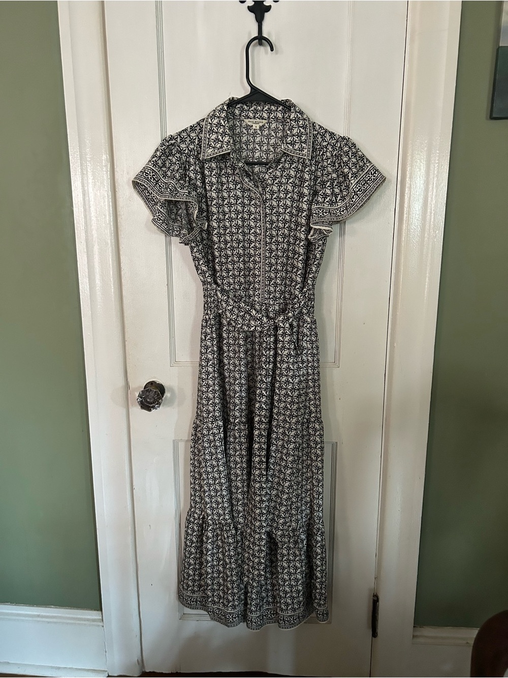 Max Studio Black & White Printed Midi Dress